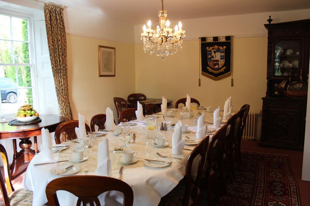 Molland Manor House Bed & Breakfast Sandwich Exterior photo